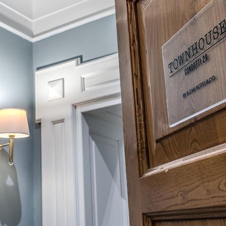 Townhouse Condotti 29 Рим Екстериор снимка